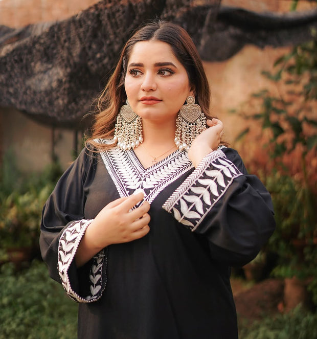 WARDA EMB LONG LENGHT